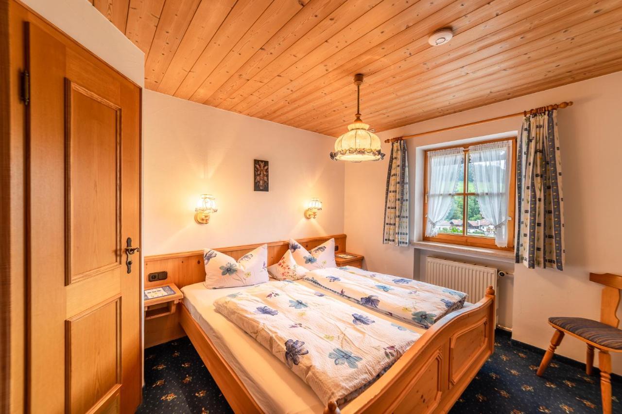 Ferienwohnungen Hollweger Inkl. Chiemgaukarte Ruhpolding Exterior photo
